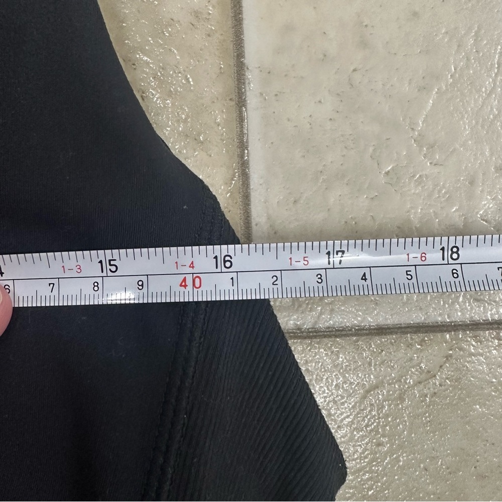Reebok XL Black Workout Tank Top Built-In Bra | Moisture Wicking Athleisure - Picture 6 of 6